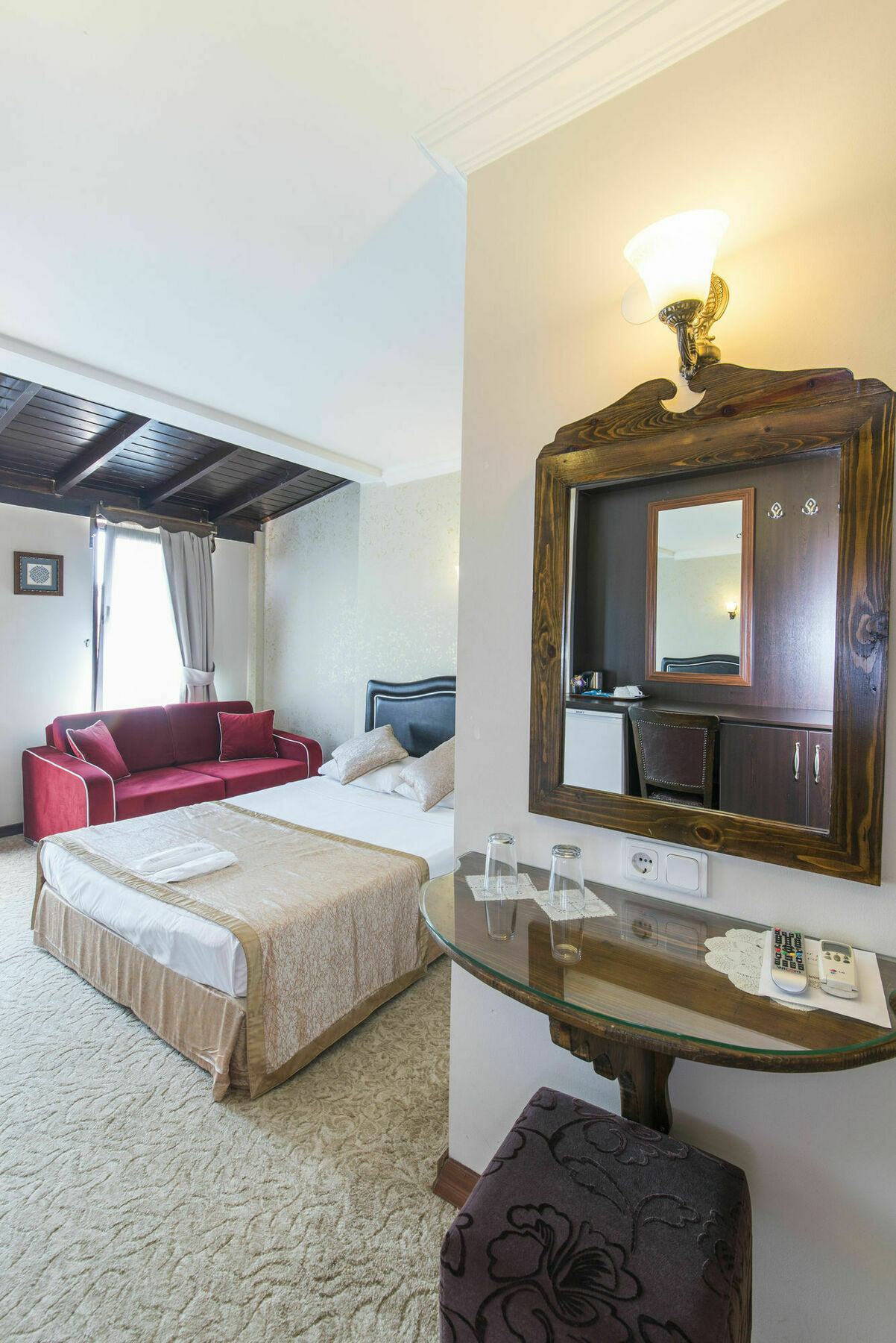 Naz Wooden House Inn Istanbul Exteriör bild