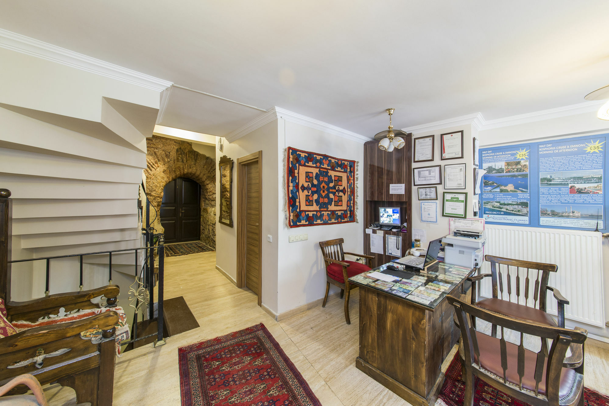 Naz Wooden House Inn Istanbul Exteriör bild