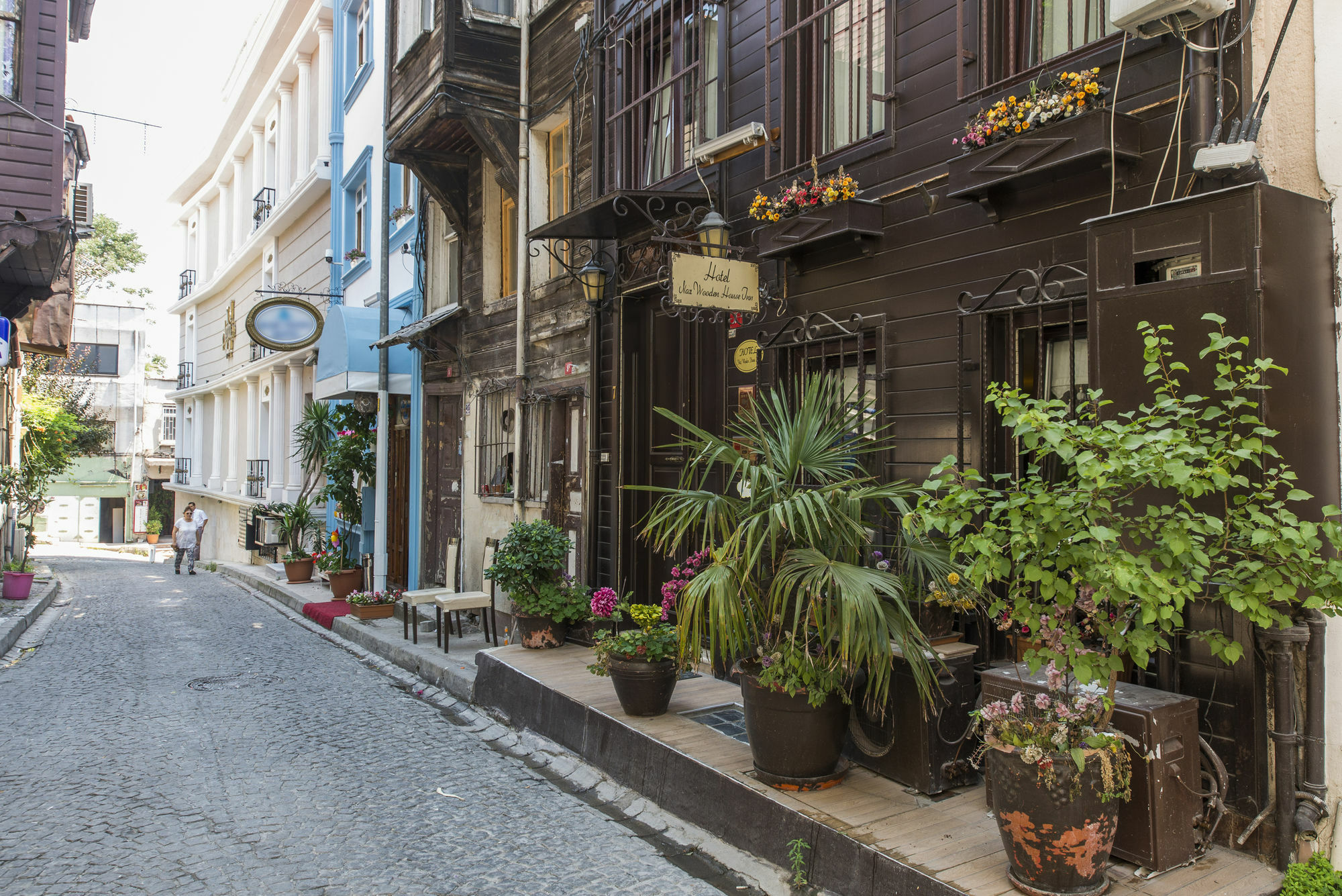 Naz Wooden House Inn Istanbul Exteriör bild